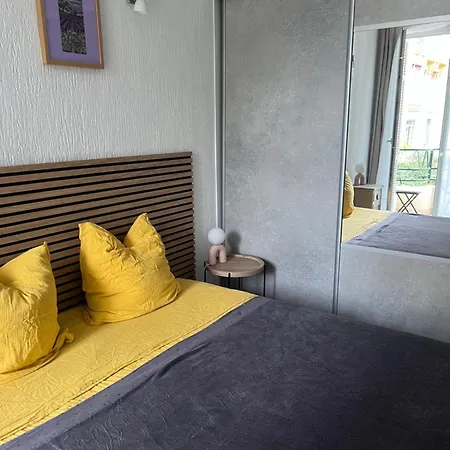 Chez Eva Apartment *
